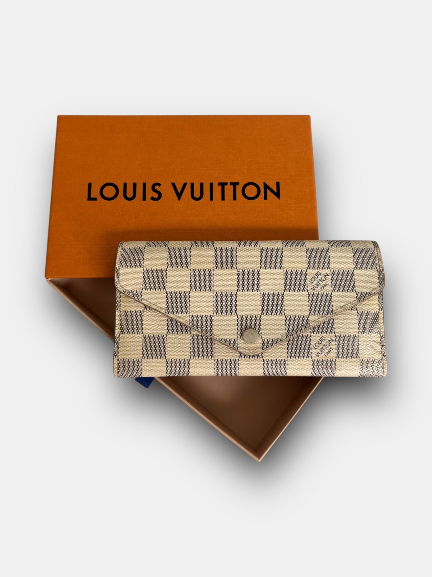 Louis Vuitton – Portefeuille Sarah Damier Azur