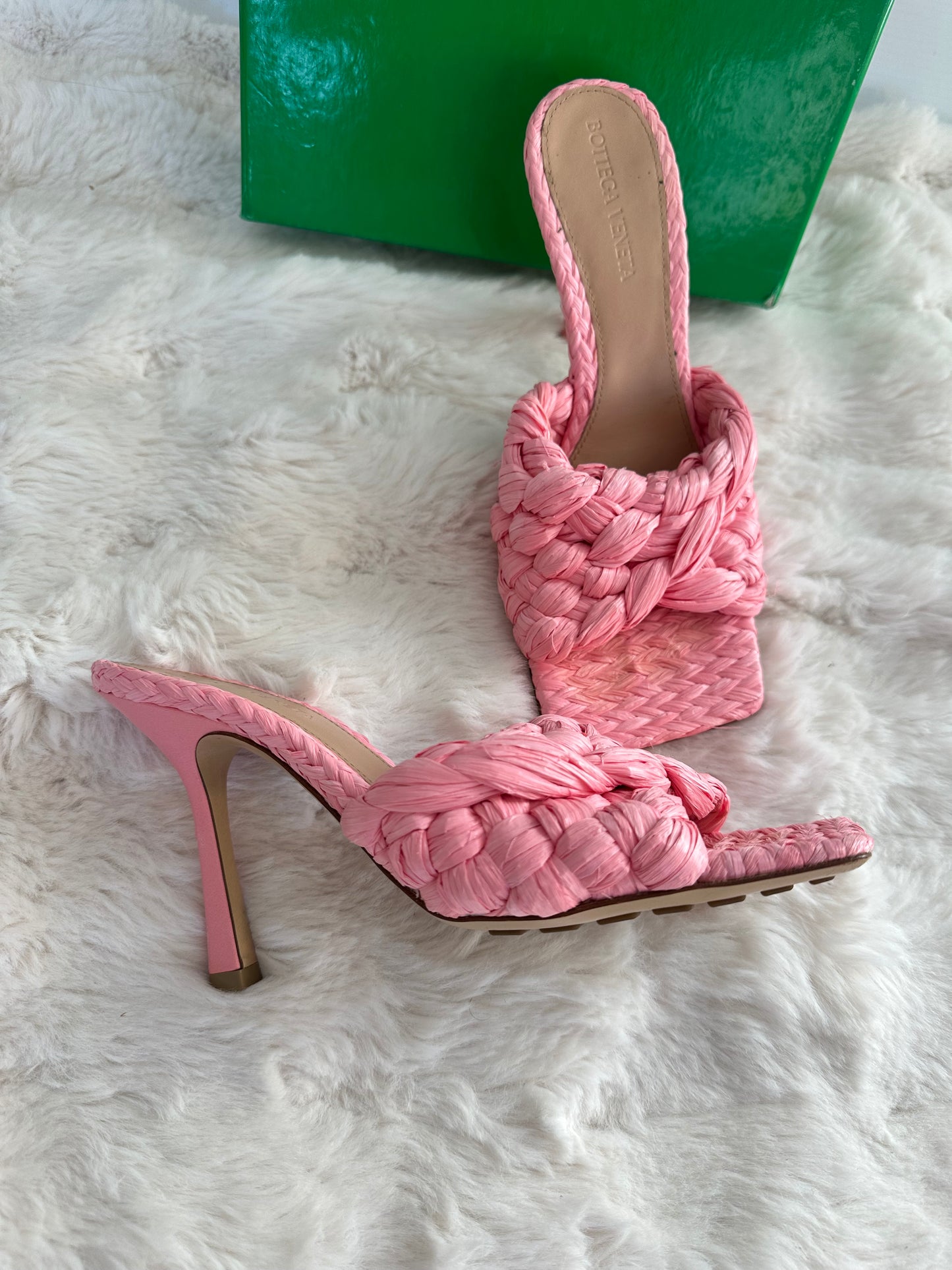 Bottega Veneta - Mules Lido en raphia rose | T.36,5