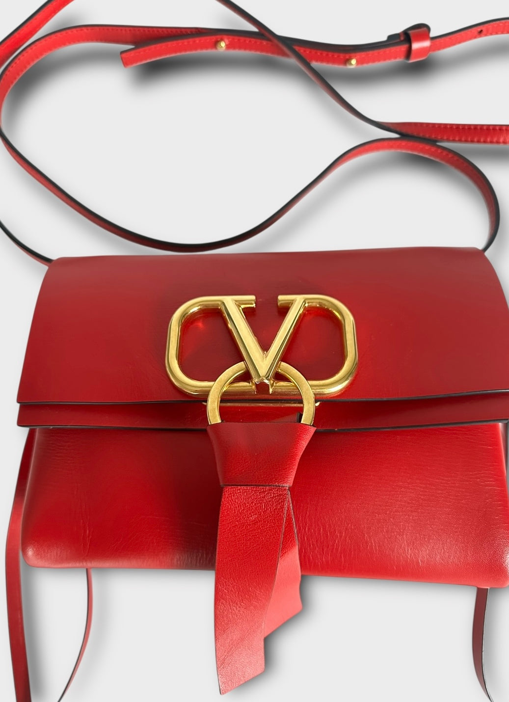 Valentino Garavani - Sac « Vring » en cuir rouge