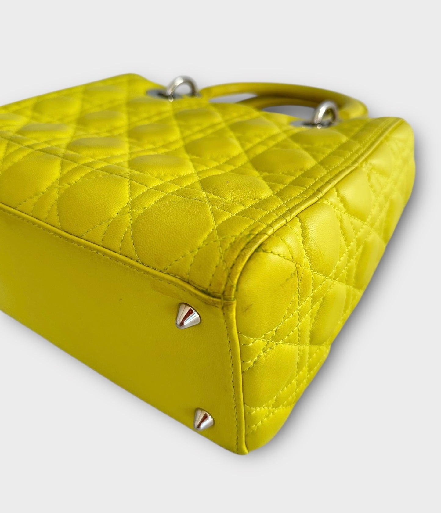 Lady Dior Medium cuir jaune anis