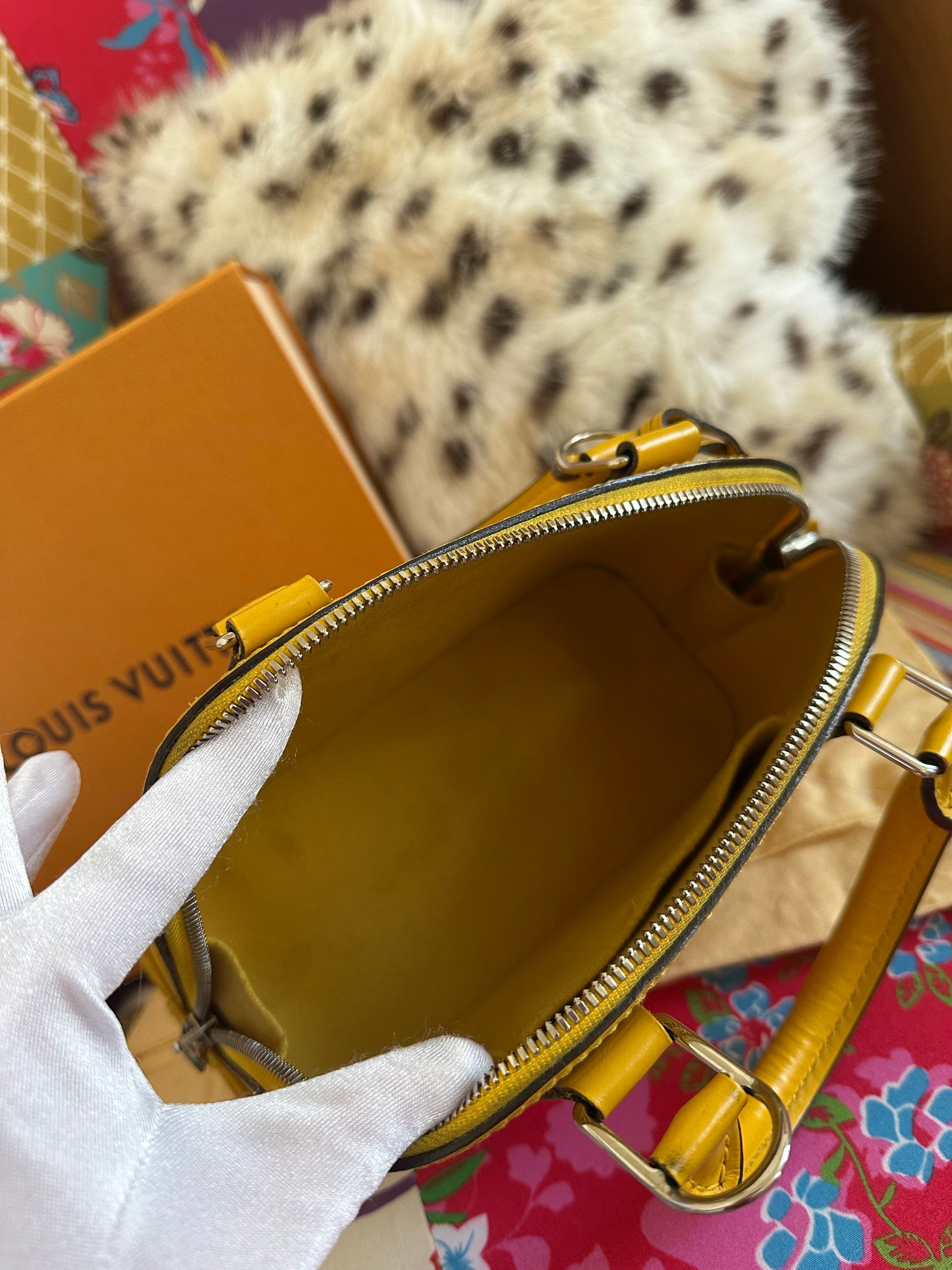 Louis Vuitton - Alma BB cuir épi jaune