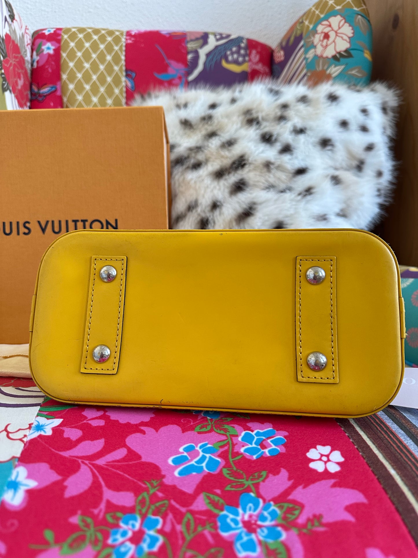 Louis Vuitton - Alma BB cuir épi jaune