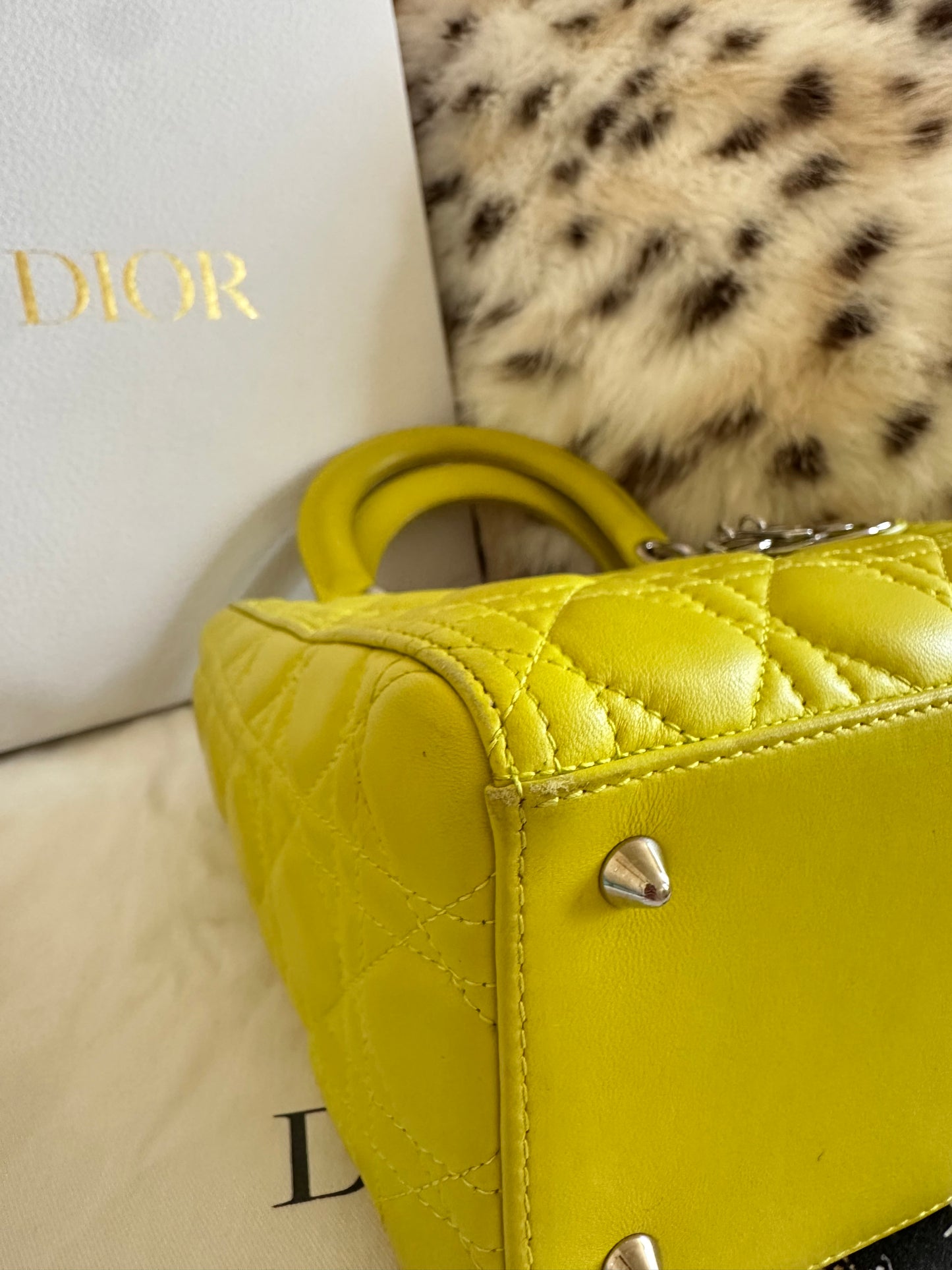 Dior - Lady Dior Medium cuir jaune anis