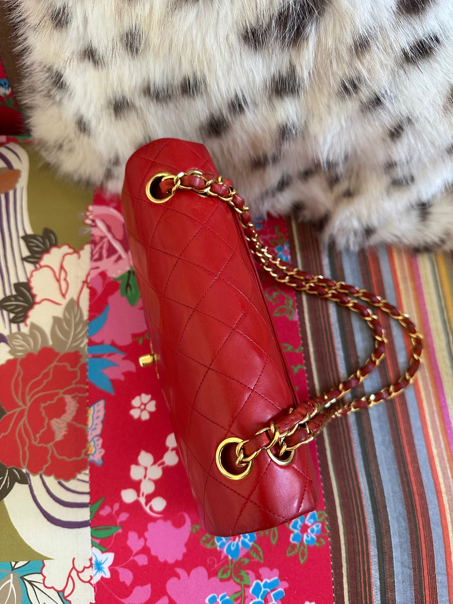 Chanel - sac Timeless small 23 rouge plaquée or vintage