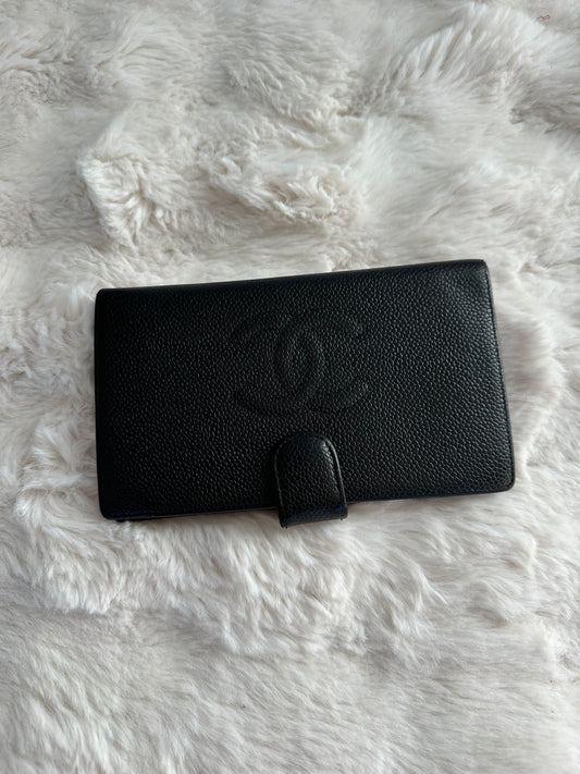 Chanel - Portefeuille long en cuir caviar noir