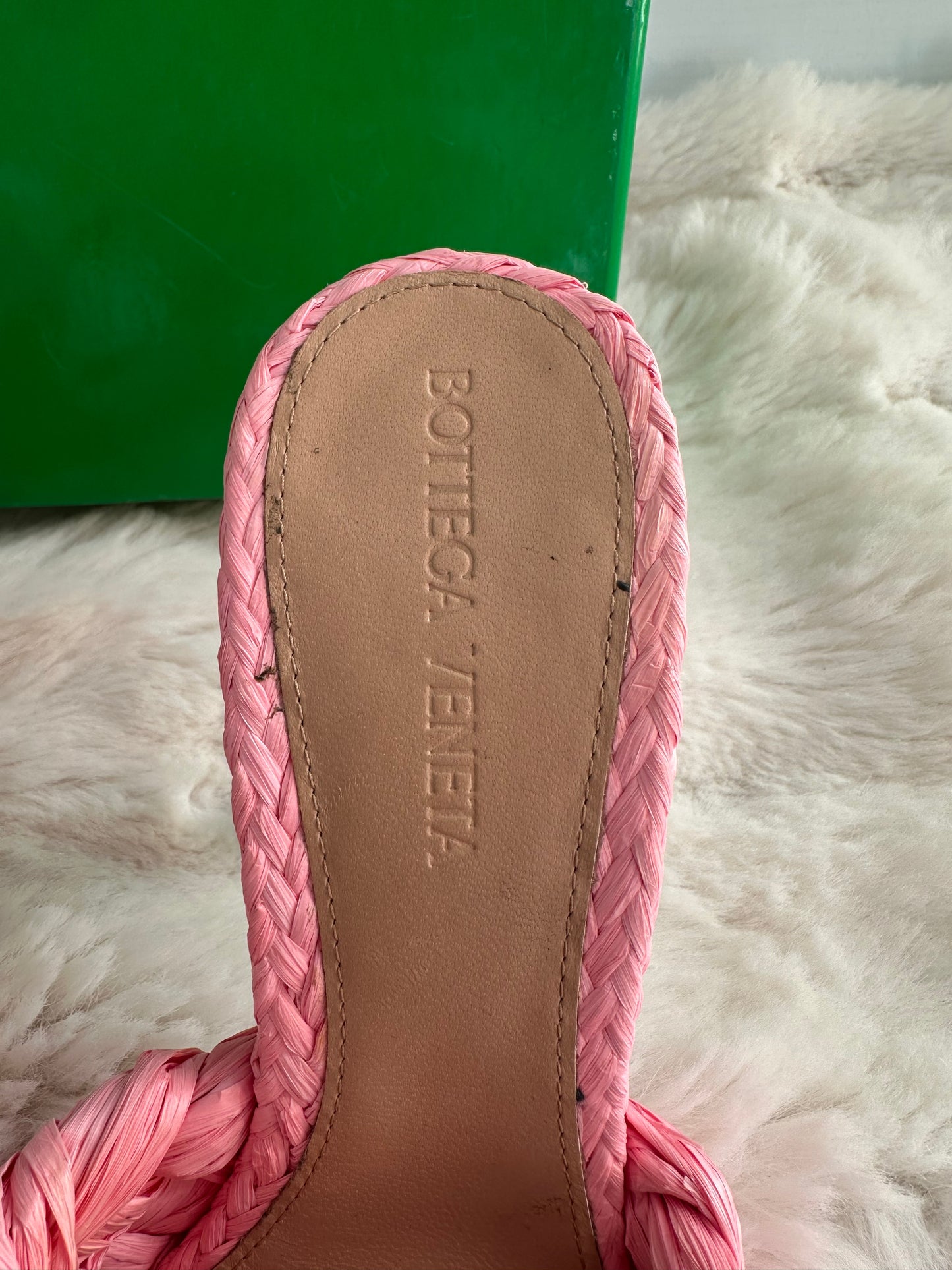 Bottega Veneta - Mules Lido en raphia rose | T.36,5