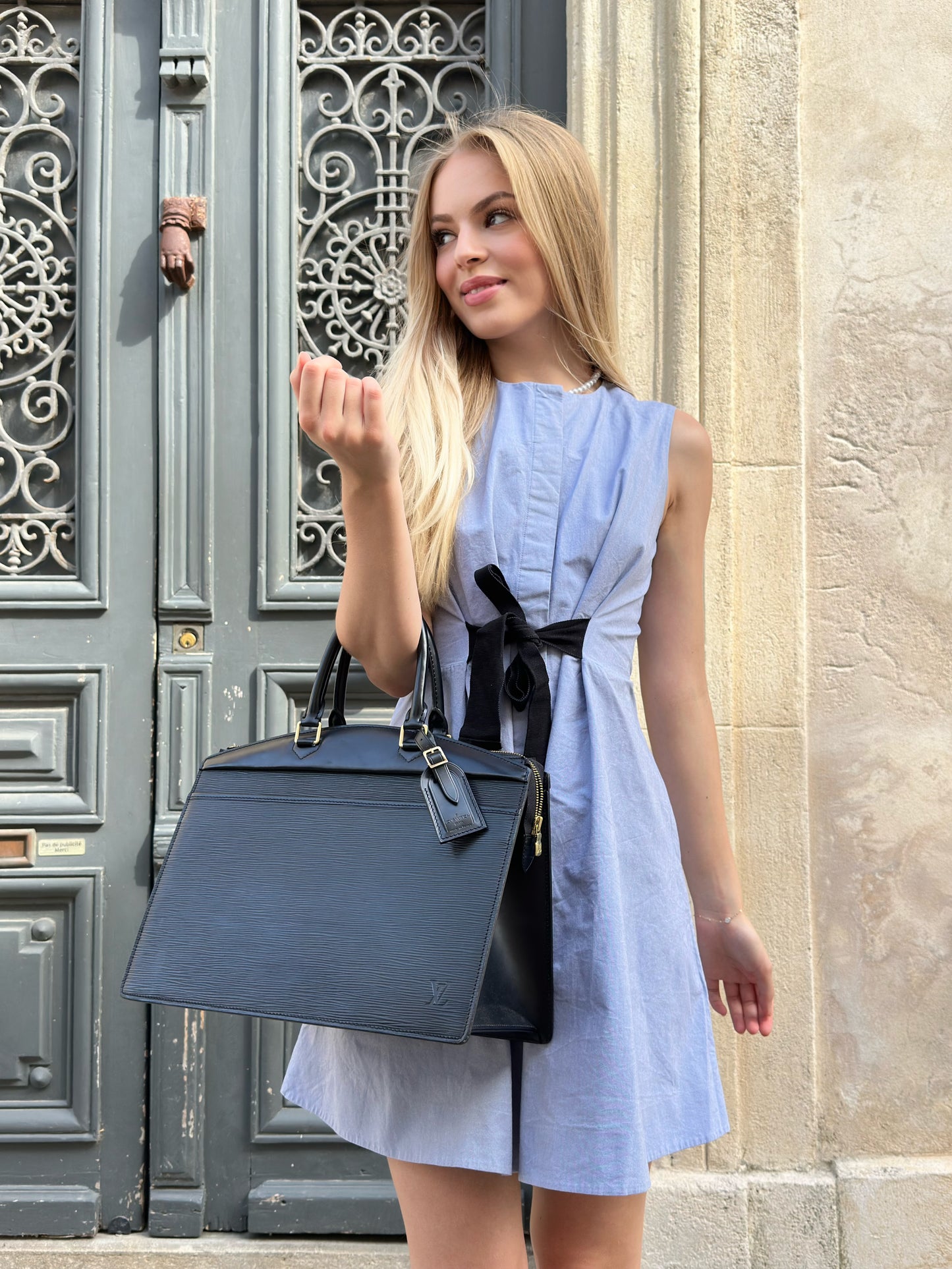 Louis Vuitton - Riviera en cuir Épi noir