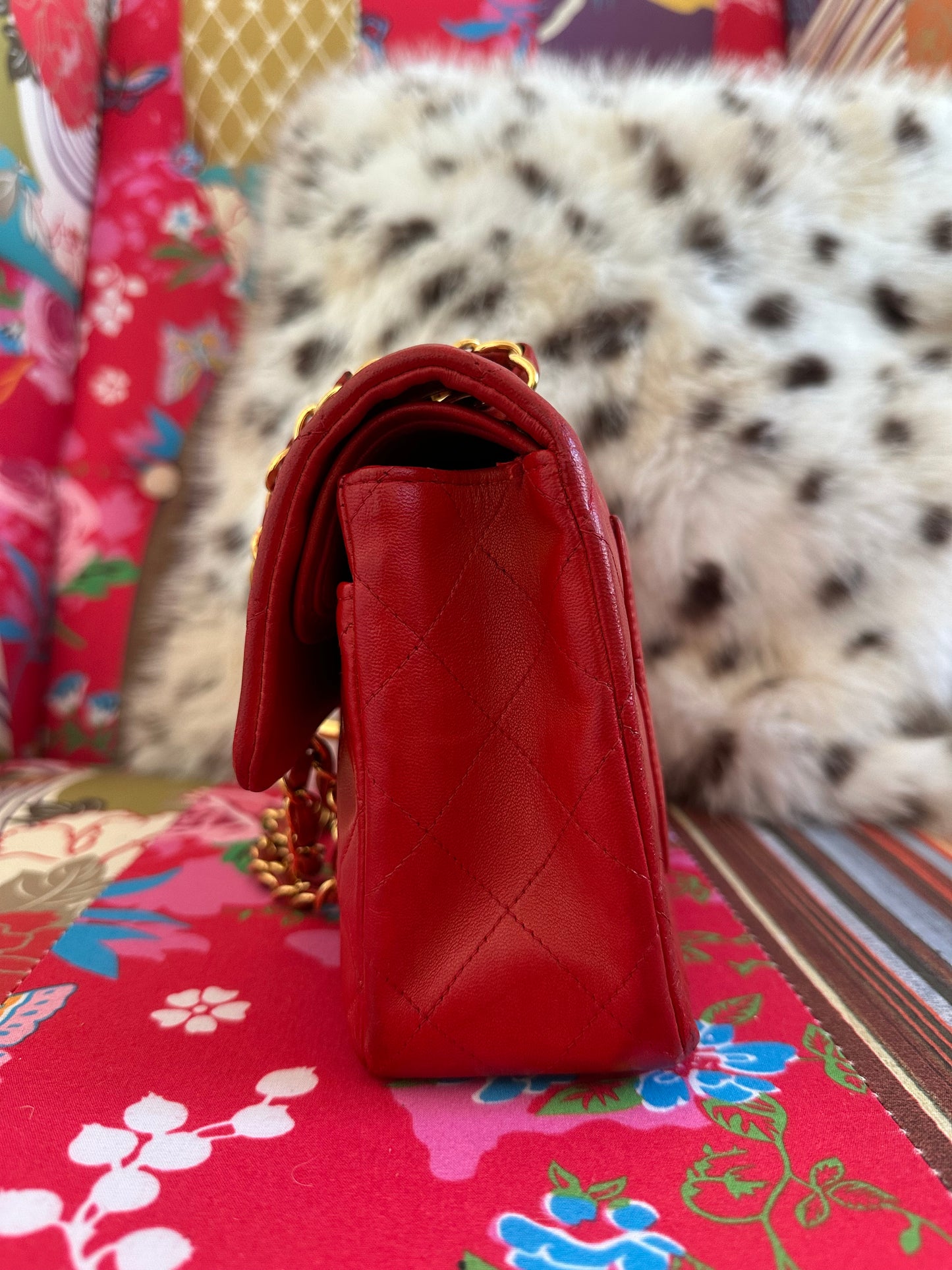 Chanel - sac Timeless small 23 rouge plaquée or vintage
