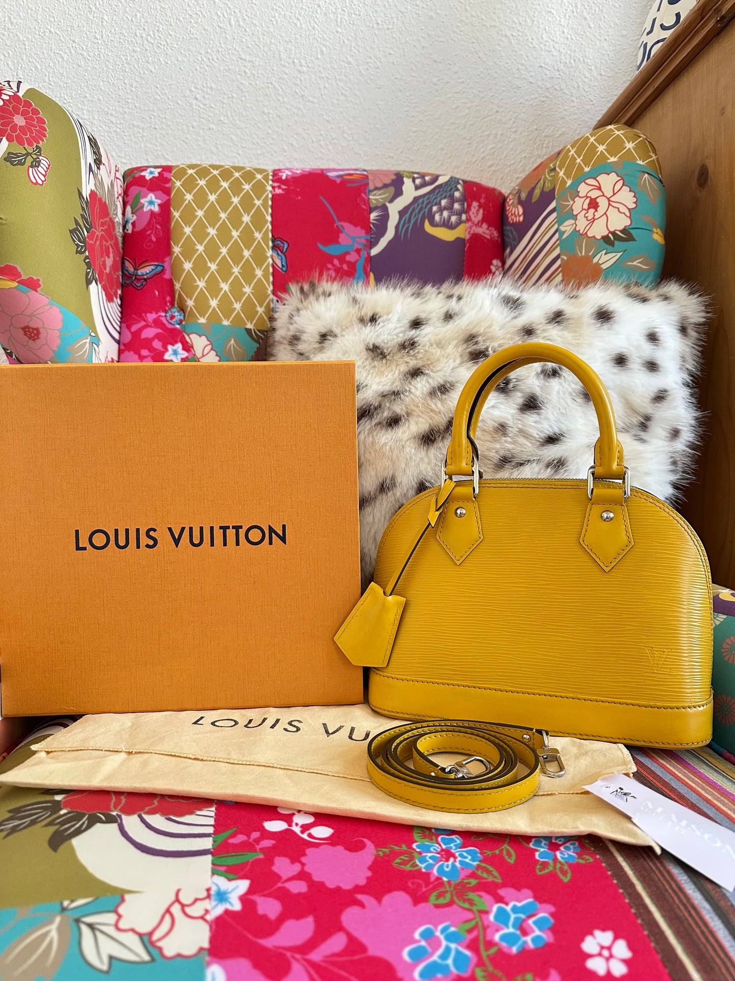 Louis Vuitton - Alma BB cuir épi jaune