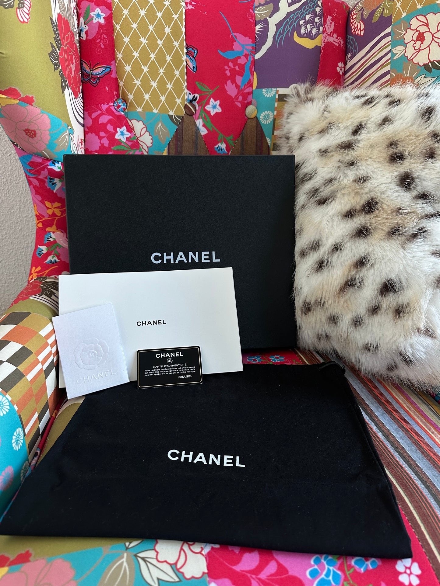 Chanel - Business Affinity cuir caviar blanc cassé