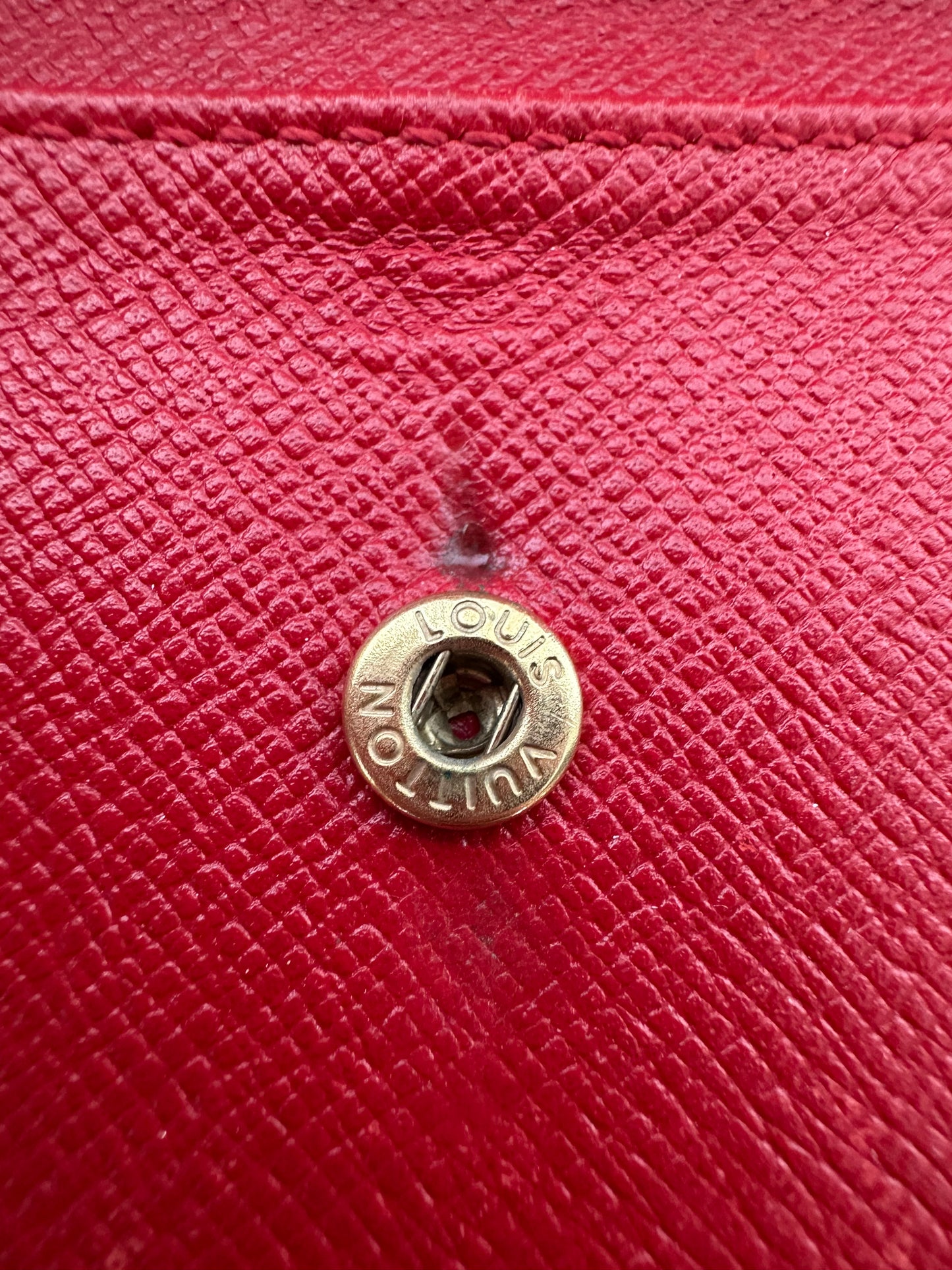 Louis Vuitton - Portefeuille Sarah cuir épi rouge