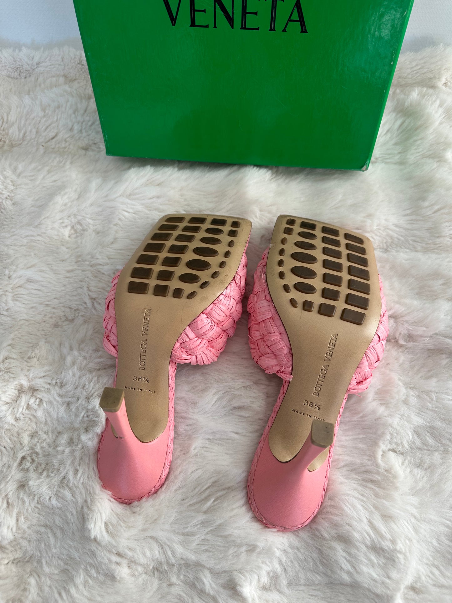 Bottega Veneta - Mules Lido en raphia rose | T.36,5