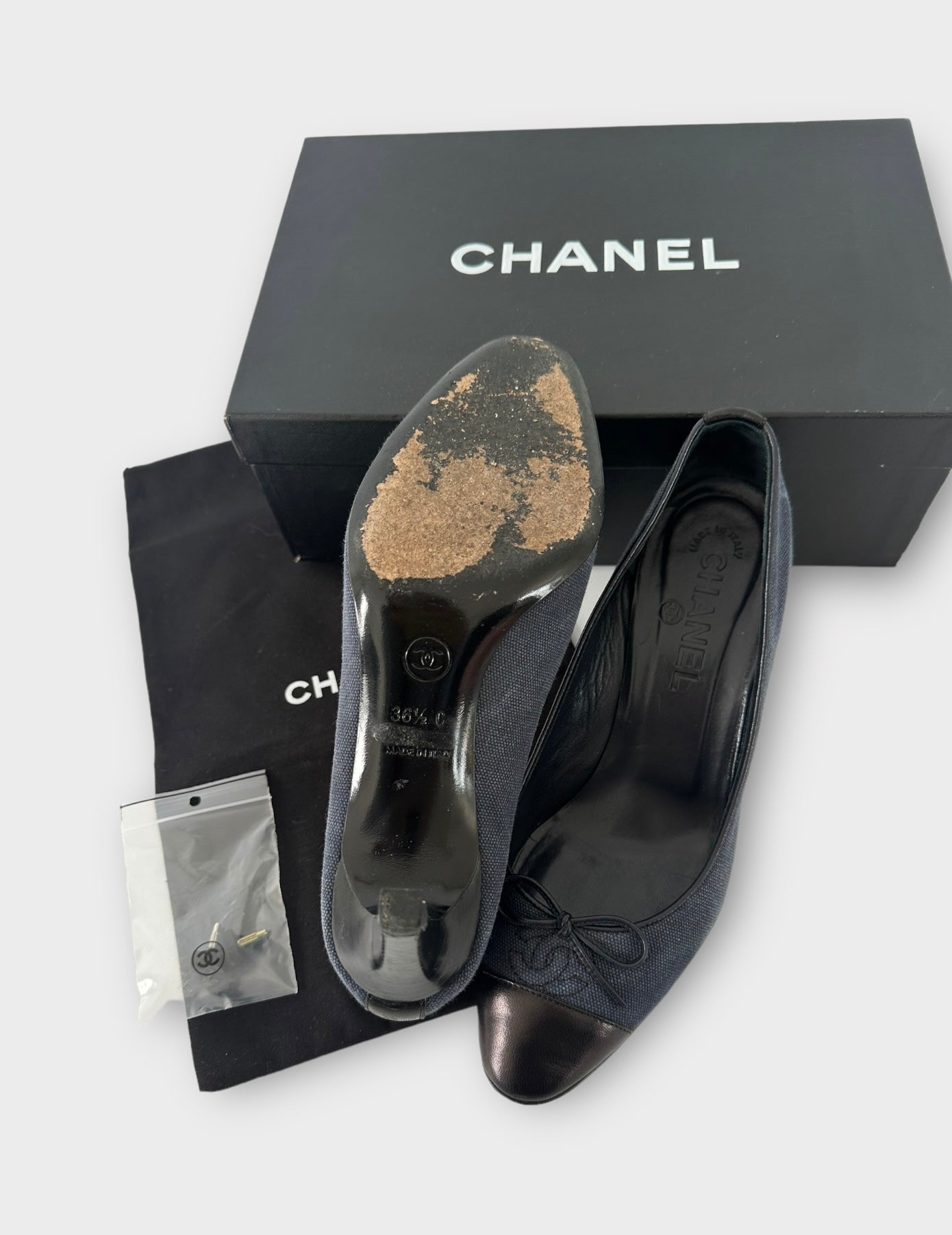 Escarpins/ Ballerines à talons Chanel en jean/ T.36,5