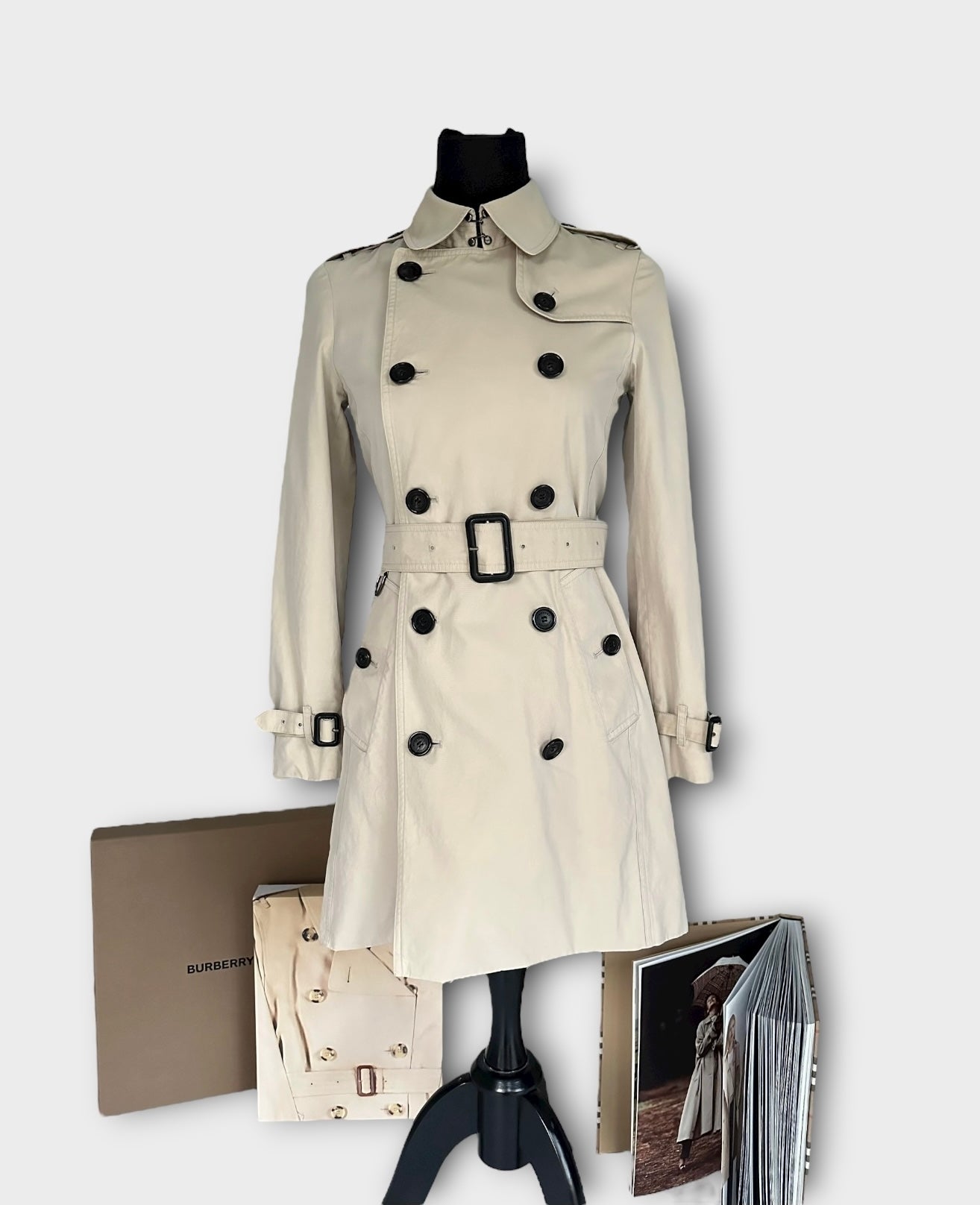 Burberry – Trench-coat “The Chelsea ” stone modèle récent | T.XS