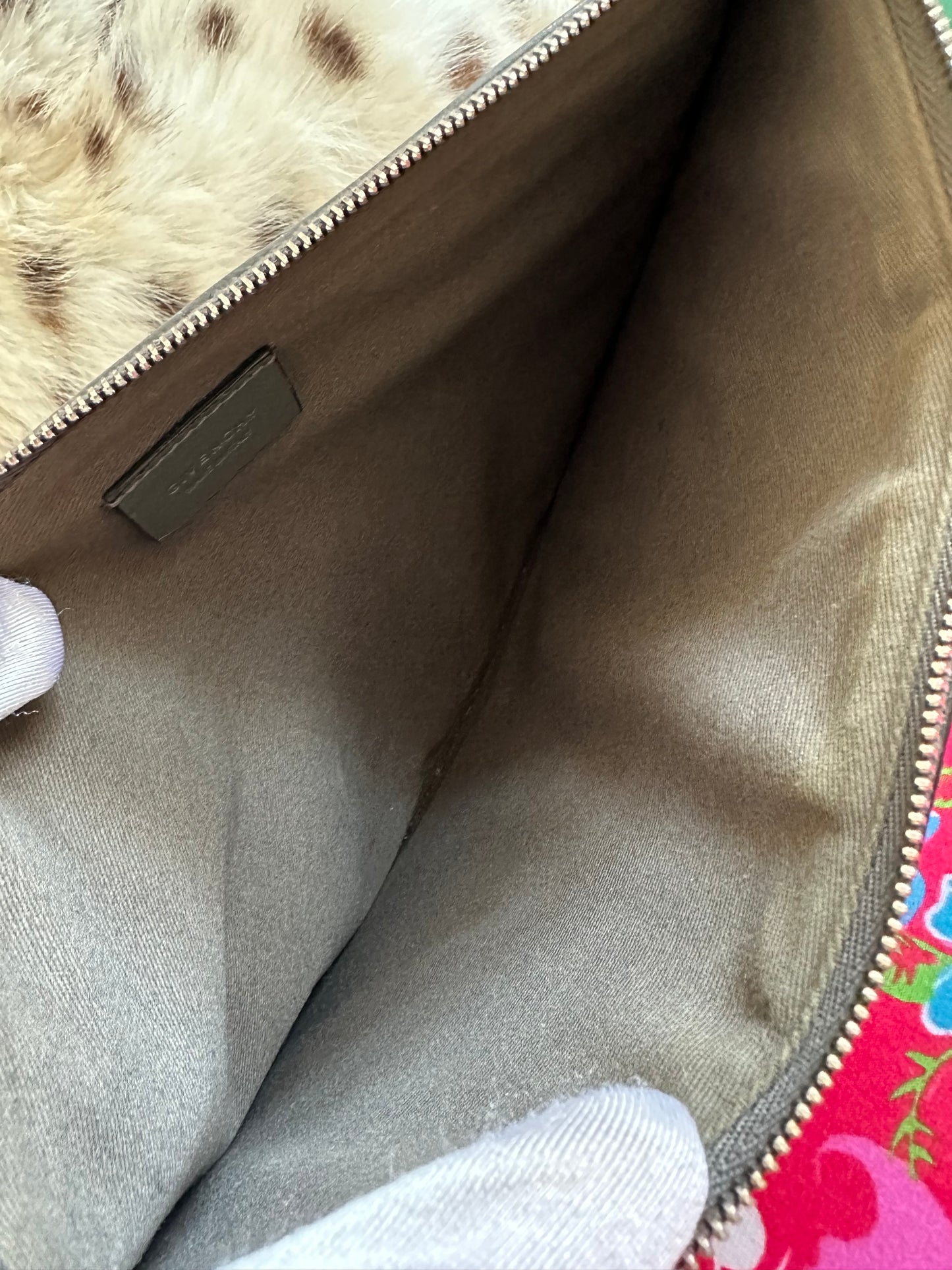 Givenchy - Pochette Antigona en cuir