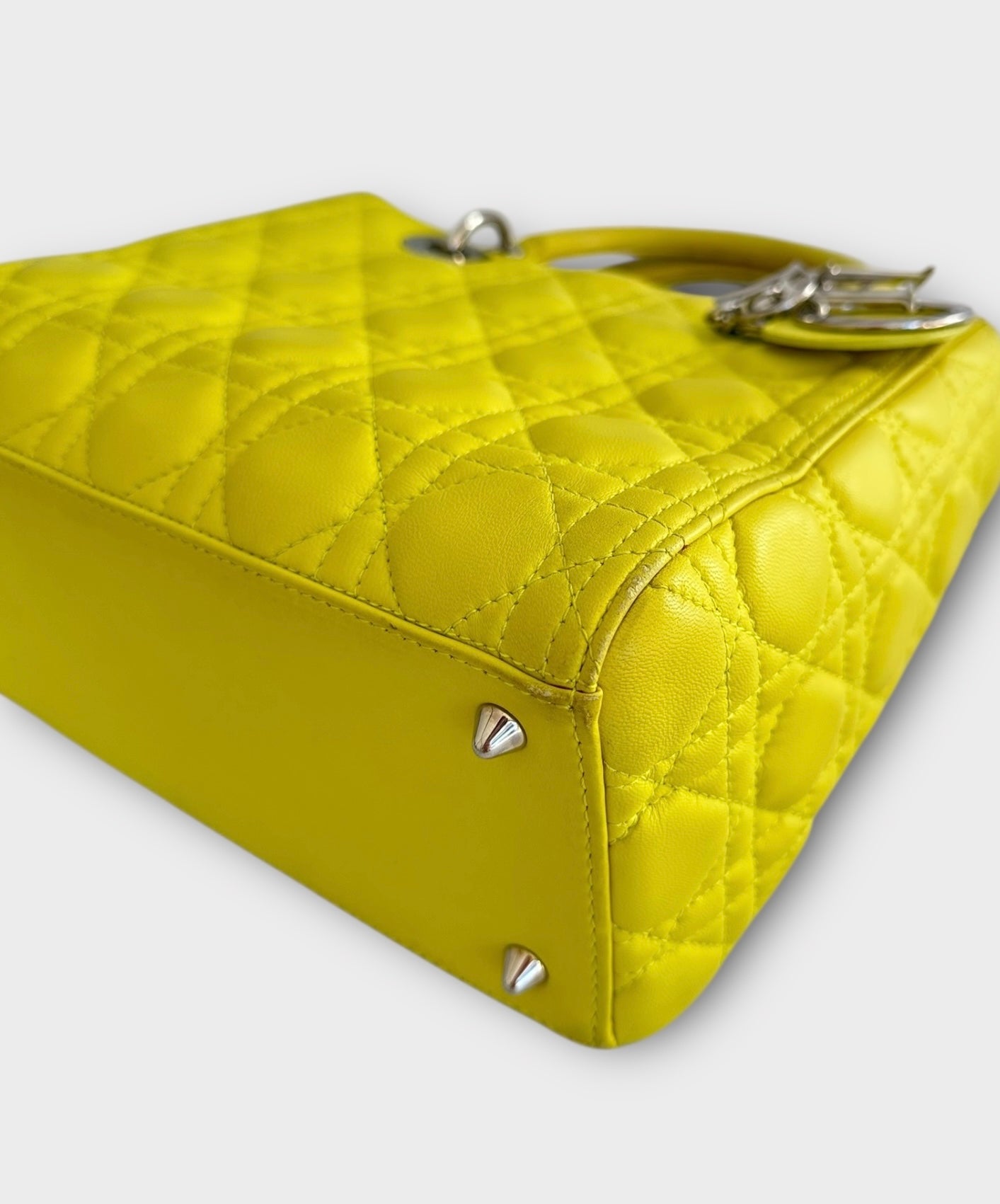 Lady Dior Medium cuir jaune anis