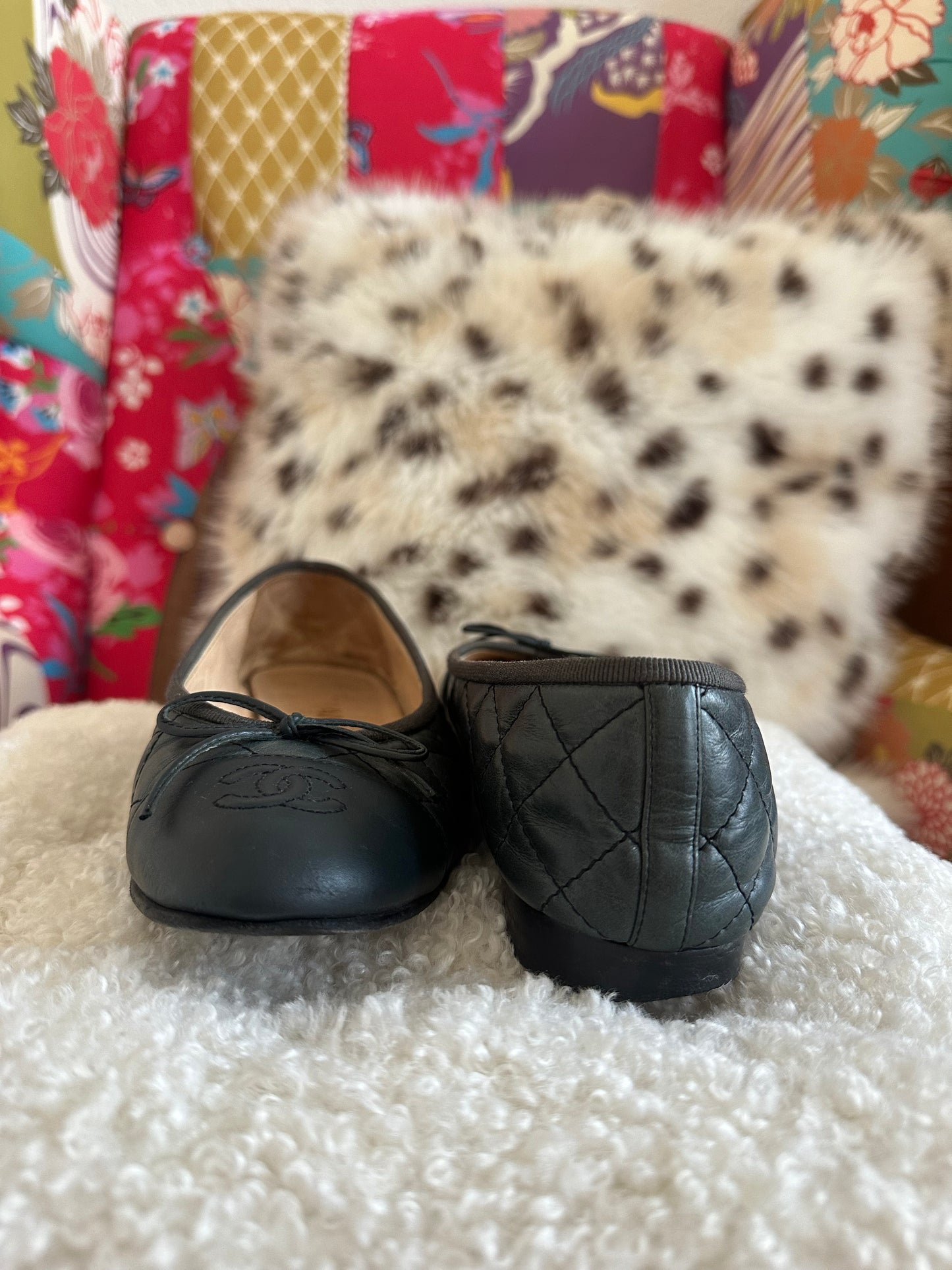 Chanel - Ballerines matelassées bleu marine